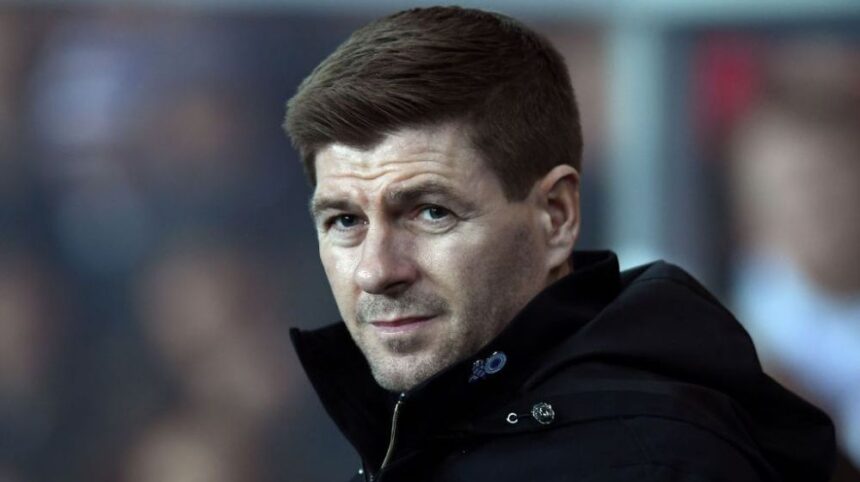 Steven Gerrard își face returul în Europa, dar nu pe terenurile din Premier League! Antrenorul este adus pentru a revitaliza echipa. 1 steven gerrard revine in europa dar nu in premier league antrenorul chemat sa redreseze echipa 68cea9ac4a728