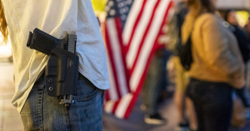 Statele Unite, în pragul unei explozii: Asasinarea lui Charlie Kirk stârnește tensiuni între extremiștii de stânga și de dreapta, amenințând cu un conflict civil 1 sua stau pe un butoi cu pulbere dupa asasinarea lui charlie kirk extremistii de stanga si de dreapta ameninta cu un razboi civil 68c291e702b49