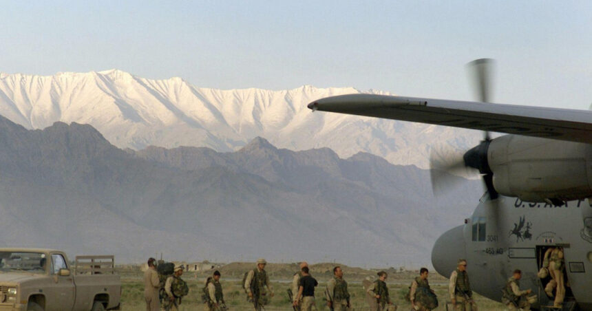 Statele Unite intenționează să reintegreze baza aeriană din Afganistan. Trump: Se află la o oră de zona de fabricație a armelor nucleare din China. 1 sua vor sa si recupereze baza aeriana din afganistan trump e la o ora distanta de locul unde china produce arme nucleare 68cc39606b1ae
