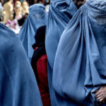 Talibanii interzic lucrările feminine, iar 18 materii sunt considerate „incompatibile cu Sharia” în instituțiile de învățământ din Afganistan. 3 talibanii interzic cartile scrise de femei iar 18 discipline sunt declarate in conflict cu sharia in universitatile afgane 68ccfaef620b0