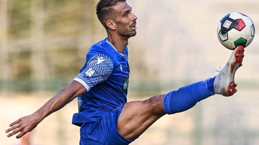 Râsul e garantat! Concurența surprinzătoare pe care CFR Cluj a întâmpinat-o pentru atacantul italian ce nu a strălucit în Serie C la 30 de ani 1 te apuca si rasul ce concurenta a avut cfr cluj pentru atacantul italian care nu a convins in serie c la 30 de ani 68cd4b725a933