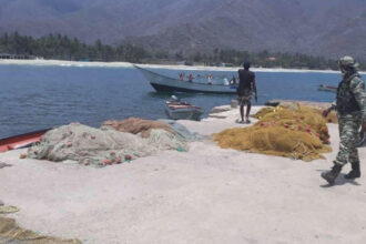 tensiunile escaladeaza nicolas maduro sustine ca opt nave cu 1 200 de rachete si un submarin din sua vizeaza venezuela 68b5fdaca841b