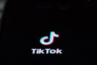 tiktok sub control american trump aproba oficial preluarea de catre investitori din sua 68d6534b4fd21