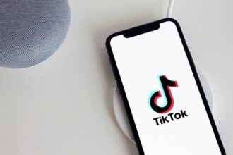 tiktok va lansa mesaje vocale si imagini in mesajele directe catre alti utilizatori 68b5ae4f35646