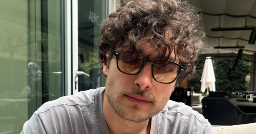 Toto Dumitrescu își recâștigă libertatea după evadarea de la locul incidentului, în urma consumului de substanțe interzise. Decizia judecătorilor. 1 toto dumitrescu scapa de arestul preventiv dupa ce a fugit de la locul accidentui fiind drogat masura dispusa de instanta 68d55b6fb7390