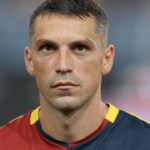 Critici din partea unui fost șef din Liga 1 privind mutarea lui Stanciu la Genoa: „Nu este alegerea potrivită pentru el” 3 transferul lui stanciu la genoa criticat de un fost patron din liga 1 nu i se potriveste 68dc37bd7f306