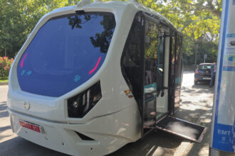 transportul viitorului madrid a lansat primul autobuz fara sofer fabricat in spania 68d4f904e40d6