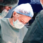 Operație impresionantă: O tumoră gigantică la colon a fost extirpată cu succes! 3 tumora uriasa la colon indepartata prin chirurgie de mare amploare 68d0ebc965b6c