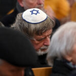 UE se angajează să apere comunitatea evreiască din Europa în urma alarmelor rabinilor despre un posibil exod cauzat de violențele antisemite 2 ue promite protectia evreilor din europa dupa avertismentul rabinilor privind un exod pe fondul violentelor antisemite 68ce72e86596d
