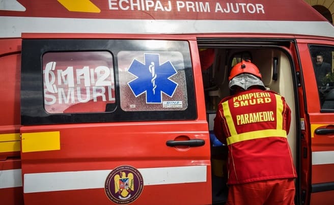 Accident rutier: Un vehicul a lovit un cap de pod în zona Horia, județul Tulcea 1 un autoturism a intrat intr un cap de pod in apropierea localitatii horia judetul tulcea 68c459f727ba0