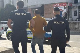 un barbat a fost arestat preventiv pentru 30 de zile dupa ce si a batut mama 68d6bc9ddcacf