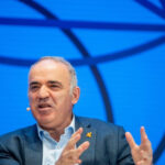 Un rival de seamă al lui Putin îl acuză pe Nicușor Dan că susține agresiunea rusă în Ucraina: Își dezvăluie teama de tiran 3 un important oponent de ai lui putin il acuza pe nicusor dan ca legitimeaza atacurile rusesti in ucraina isi arata frica de dictator 68caa8b4437d9