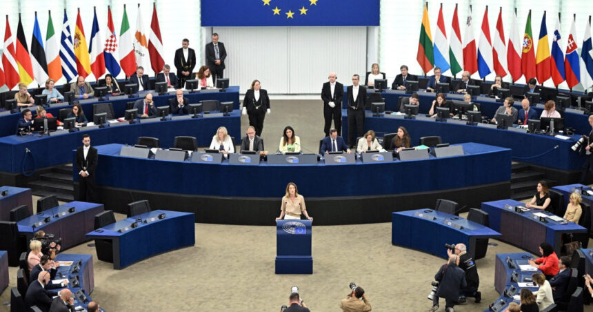 Un român se numără printre cei 17 europarlamentari esențiali, conform Politico, în actuala legislatură! 1 un roman pe lista politico cu cei 17 europarlamentari care conteaza in aceasta legislatura 68d228210ffc9