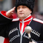 Capturat în flagrant: un viceguvernator rus a fost prins furând fonduri destinate soldaților de pe linia frontului! 3 un viceguvernator rus care fura din banii alocati soldatilor de pe front a fost arestat 68dbcc2c181eb