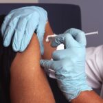 Vaccinul anti-HPV este acum fără costuri pentru tinerii cu vârste între 19 și 26 de ani: descoperă data de început! 3 vaccinarea anti hpv devine gratuita pentru tinerii intre 19 si 26 de ani afla din ce data 68dbfc753a43f