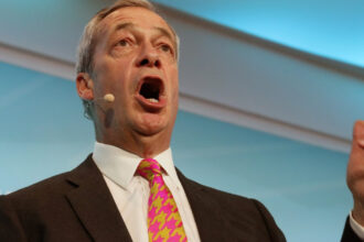 val de critici dupa ce farage a mintit ca imigrantii romani mananca lebede din parcurile britanice s a inspirat direct de la trump 68d41f208ffb4