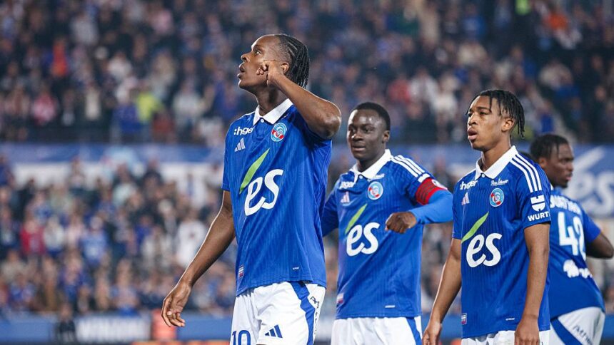 Transfer surpriză în Ligue 1: Starul a semnat cu Chelsea, dar fanii îl contestă și cer să renunțe la banderola de căpitan! 1 vedeta din ligue 1 a semnat cu chelsea iar fanii l au huiduit si i au cerut sa predea banderola de capitan 68c7c1618e9fc