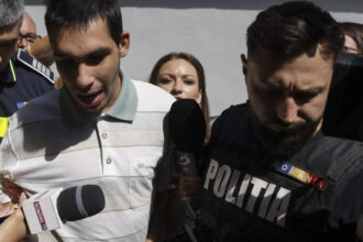 video autorul atacului rasist din bucuresti sustine ca a fost manipulat ce pedeapsa risca tanarul care a agresat un livrator asiatic 68b70fef78da0