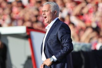video ce a facut benfica lisabona la primul meci cu jose mourinho pe banca tehnica 68cf0550e74b6