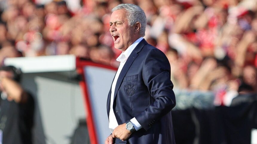 Benfica Lisabona: Primele Impresii Sub Îndrumarea lui Jose Mourinho! 1 video ce a facut benfica lisabona la primul meci cu jose mourinho pe banca tehnica 68cf0550e74b6