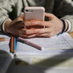 Povestea unui băiat de 11 ani care a încercat să finalizeze toate temele de vacanță într-o singură zi: ce s-a întâmplat? 3 video ce s a intamplat cu un copil de 11 ani care a vrut sa si faca toate temele de vacanta intr o singura zi 68d0fd6516508