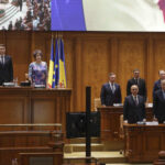 Opoziția își va expune astăzi moțiunile de cenzură în Parlament: câte voturi sunt necesare pentru a răsturna Guvernul? 3 video cele patru motiuni de cenzura depuse de opozitie sunt dezbatute azi in parlament de cate voturi este nevoie pentru a demite guvernul 68bd487c5cf08