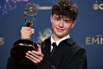 video cine sunt marii castigatori ai premiilor emmy 2025 un actor de 15 ani a devenit cel mai tanar laureat din istorie 68ce7516981d3