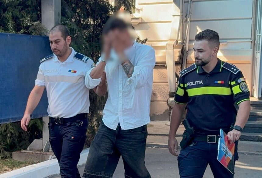 Constanța: Un șofer fără drept de a conduce a lovit o bătrână și a evadat; acum riscă arestul! 1 video constanta un barbat fara permis auto a accidentat o batrana si a fugit el a fost retinut si este propus spre arestare 68bd955353f95