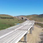 Un miliard de euro pentru avansarea lucrărilor la Autostrada A1: Capturi impresionante de pe terenul de construcție 2 video credit de un miliard de euro pentru finantarea lucrarilor autostrazii a1 imagini spectaculoase de pe santier 68cf924350eef