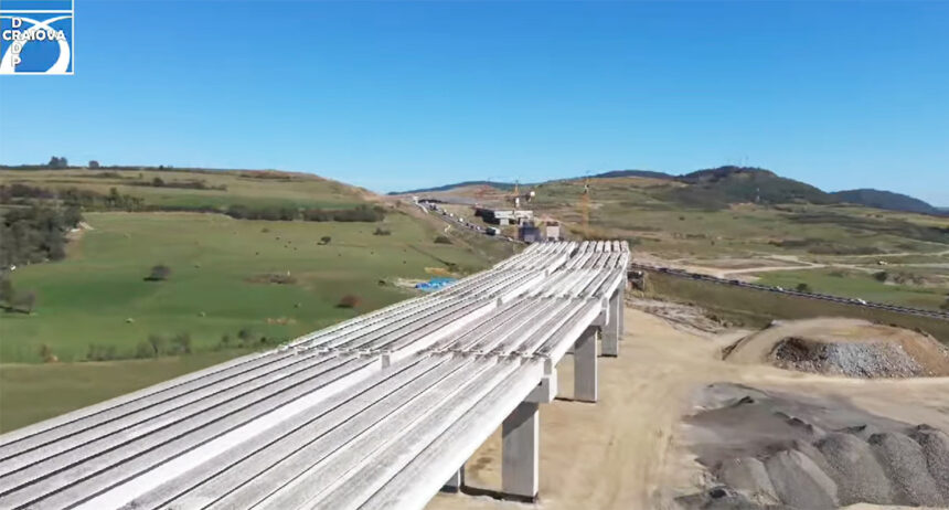 Un miliard de euro pentru avansarea lucrărilor la Autostrada A1: Capturi impresionante de pe terenul de construcție 1 video credit de un miliard de euro pentru finantarea lucrarilor autostrazii a1 imagini spectaculoase de pe santier 68cf924350eef