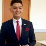 Cu bagajul pregătit: Tinerii care își construiesc destinul. Aventura lui Eduard, studentul de 10 care își explorează viitorul dincolo de hotare. 2 video cu valiza la usa generatia care pleaca povestea lui eduard elevul de nota 10 care isi cauta viitorul peste granite 68c260bc525df