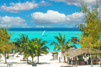video destinatiile exotice oportunitate de afaceri pentru romani tot mai multi cumpara locuinte in dubai si zanzibar 68d654f030269