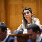 Diana Buzoianu, în cadrul moțiunii AUR: „O manevră de promovare politică. De cinci ani, vă concentrați doar pe spectacolul de pe TikTok” 2 video diana buzoianu la motiunea depusa de aur o incercare de marketing politic de cinci ani faceti doar show pe tiktok 68d15ffa5b38c