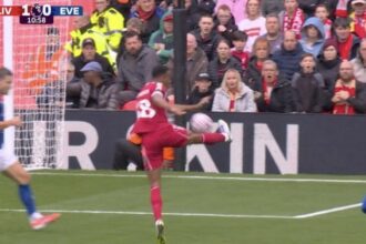 video exclusiv ce golazo cum a putut gravenberch sa inscrie in liverpool everton 68ce98171c43b