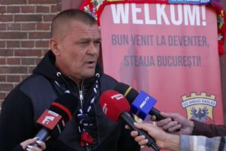 video gheorghe mustata i a bagat in sedinta pe jucatorii lui fcsb inaintea meciului din olanda 68d560f5c89b4