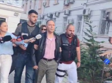 Profesorul de religie, subiect de scandal: detalii despre acuzațiile de corupție sexuală la IPJ Constanța 1 video imagini cu profesorul de religie acuzat de corupere sexuala la ipj constanta 68d15379aa53d