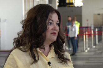 video in tara noastra suntem striviti marturia unei profesoare care a ales sa plece in scotia dupa 12 ani de catedra in romania 68c8f83c5688c