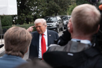 video intrebarea unui jurnalist l a scos din sarite pe trump care a amenintat ca l va pari premierului tarii sale gura 68ca50da30eb2