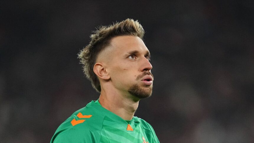 Ionuț Radu, "eroicul nostru fără superputeri", onorat în LaLiga: "Apreciez, dar nu e esențial" 1 video ionut radu eroul fara pelerina premiat in laliga multumesc dar nu conteaza 68da283c423cb