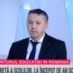Maratonul Profit.ro: Evoluția Educației în România. Daniel David, Ministrul Educației, anunță că 98,6% dintre profesorii titulari au reușit să-și crească norma cu 2 ore în aceeași instituție. 3 video maratonul profit ro viitorul educatiei in romania ministerul educatiei daniel david pana acum 986 dintre profesorii titulari si au putut majora norma cu 2 ore in aceeasi scoala 68b6a0f2741ab