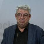 Mihai Tudose, despre viitorul premierului: „Nu am ajuns la ofițerul stării civile cu Bolojan de mână” 3 video mihai tudose intrebat daca premierul ar trebui sa ramana in functie nu am ajuns la starea civila cu bolojan de mana 68d27c99b5bb3