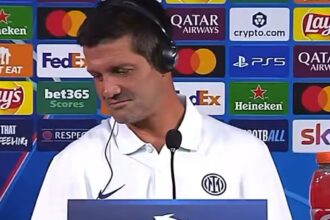 video moment amuzant cu chivu in prim plan ce a patit antrenorul roman la conferinta de presa 68dbb5912ec8c
