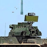 Ucraina lovește din aer: dronele devastatoare pun la pământ două sisteme Tor-M2, pierderi de 50 de milioane de dolari pentru Rusia! 2 video momentul in care drone ucrainene distrug si avariaza doua sisteme tor m2 pierdere de 50 de milioane de dolari pentru rusia 68d7fe9774b22