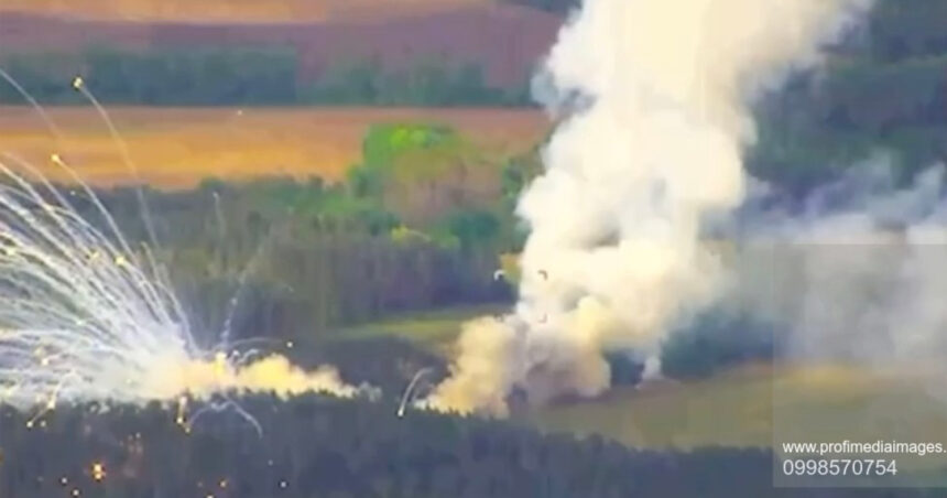 Impactul devastator al forțelor speciale ucrainene asupra unui sistem Buk-M3 de 40 de milioane de dolari, surprins de drone! 1 video momentul in care fortele speciale ucrainene distrug un sistem rus buk m3 sam de 40 de milioane de dolari surpriza operatorilor uav 68c8622b00ffb