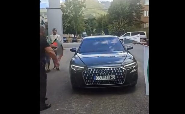 video nationalistii bulgari au atacat o masina crezand ca in interior este ursula von der leyen 68b5a7486679a