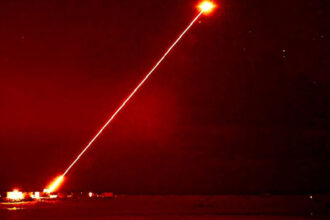 video nato si israel testeaza noi arme laser cum arata sistemul apollo si cate drone poate distruge pe minut la costuri mici 68d03d02ecbe5
