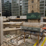 „O capodoperă inginerească unică: turla unei biserici din Londra, flotând la peste 13 metri deasupra unui șantier” 2 video o realizare inginereasca fara precedent turla unei biserici din londra suspendata la peste 13 metri deasupra unui santier 68d3f86c6be0e