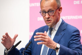 video pe cine considera cancelarul german friedrich merz cel mai rau criminal de razboi al vremurilor noastre declaratii transante 68b741183696b