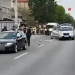 Cercetări în Craiova: Răfuiala fatală a fost planificată, iar patru suspecți au fost reținuți de la priveghiul victimei. 3 video politistii au dovezi ca rafuiala mortala de la craiova a fost premeditata patru suspecti au fost ridicati de la priveghiul victimei 68c910df8f338