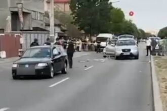 video politistii au dovezi ca rafuiala mortala de la craiova a fost premeditata patru suspecti au fost ridicati de la priveghiul victimei 68c910df8f338